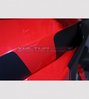 Adhesive kit for Multistrada 1260 with customisable profiles