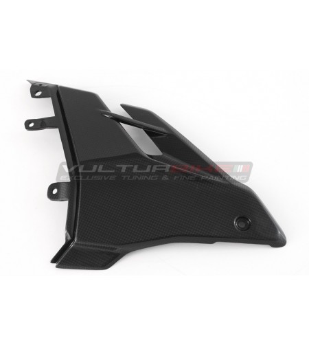 Lower right carbon hull - Ducati Streetfighter V4 / V4S