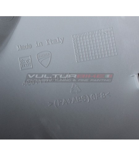 Panel original lado derecho - Ducati Multistrada V4 