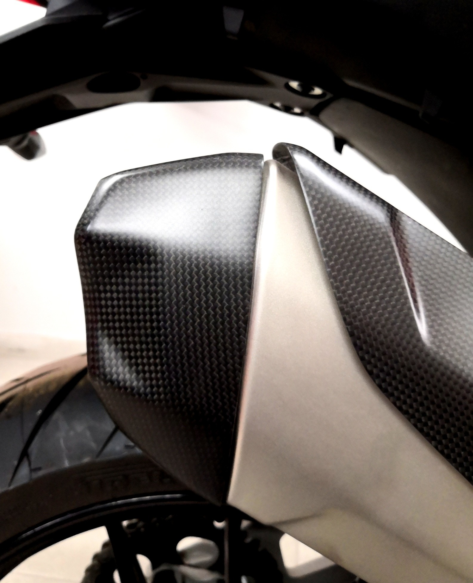 Carbon silencer cover - Ducati Multistrada V4 / Rally