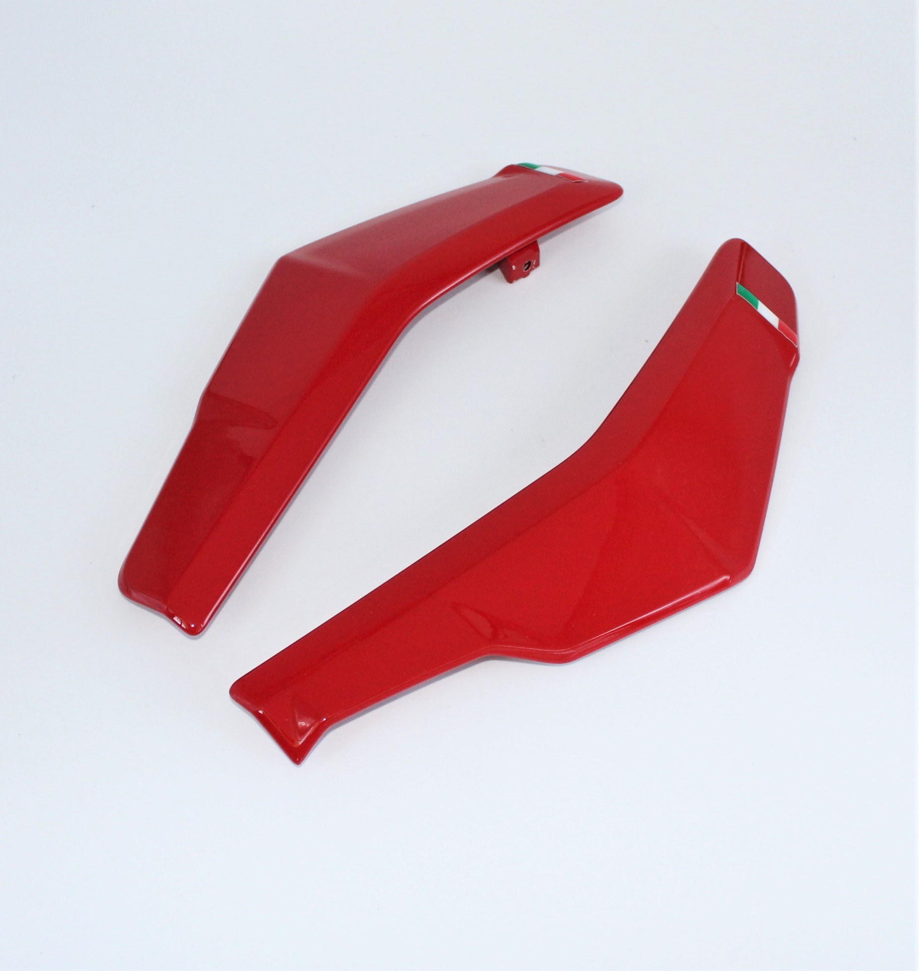 Original radiator cover Ducati Streetfighter V2