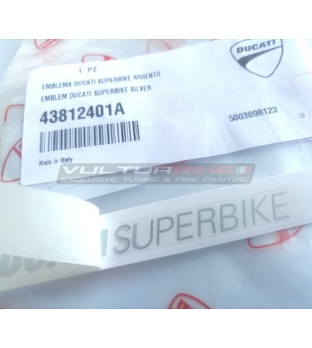Emblema original Ducati Superbike color plata 