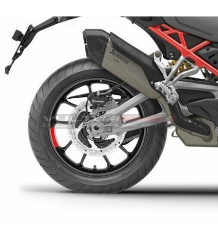 Tapa superior de carbono para silenciador Akrapovic - Ducati Multistrada V4 