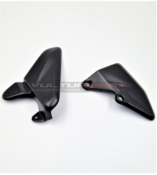 Carbon heel guards for "full Akrapovic" - Ducati Multistrada V4