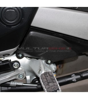 Protège-talons en carbone pour « Full Akrapovic » - Ducati Multistrada V4 / V4S / Pikes Peak