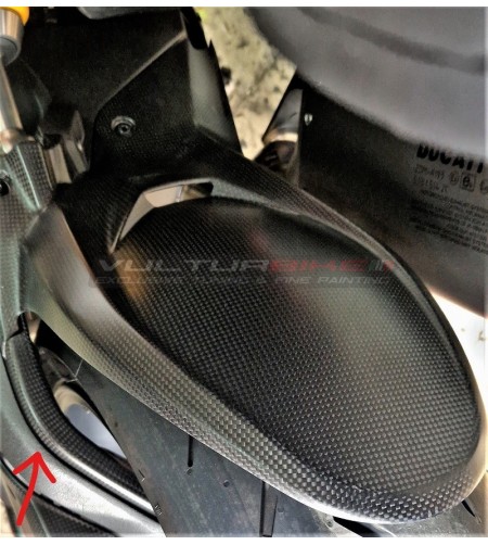 Presse-étoupe en carbone - Ducati Multistrada V4 Pikes Peak 