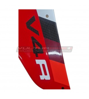 Custom design carbon windscreen compatible with Panigale V4Ducati