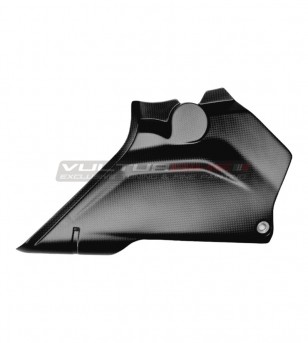 Carbon side panels for Ducati DesertX
