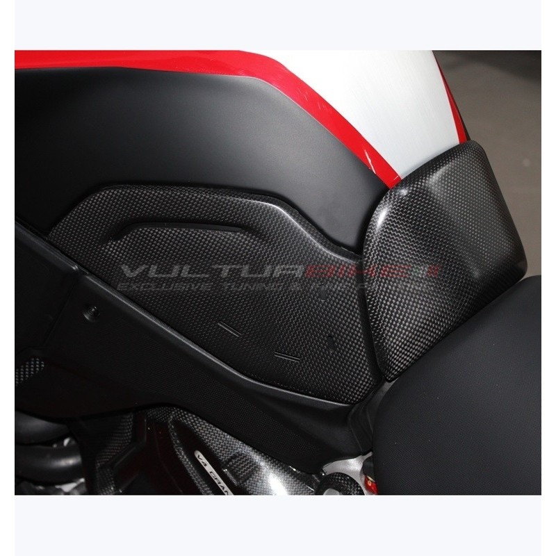 Caches latéraux de protection de réservoir en carbone - Ducati Multistrada V4 Rally