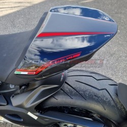 Housse de selle carbone personnalisée « BLACK / CARBON » - Ducati Diavel V4