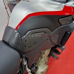 Carbon fuel tank center buffer cover - Ducati Multistrada V4 Rally