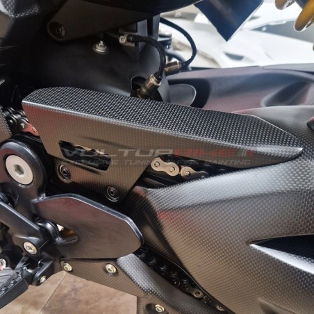 Carbon chain cover for Ducati Diavel V4