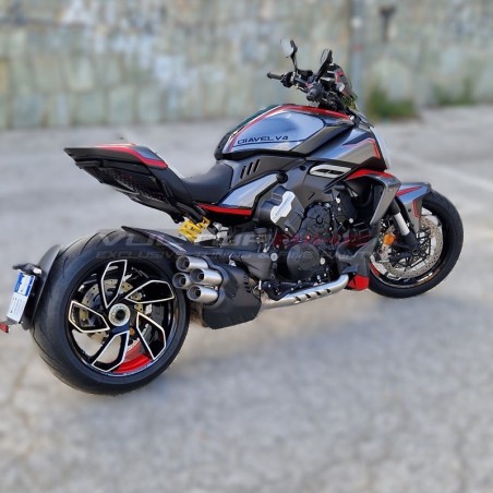 Kompletter Aufklebersatz mit neuem Design - Ducati Diavel V4
