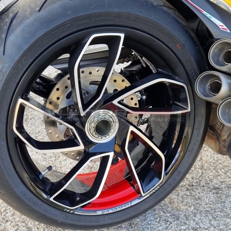 Complete sticker kit with new design - Ducati Diavel V4