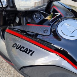 Complete sticker kit with new design - Ducati Diavel V4