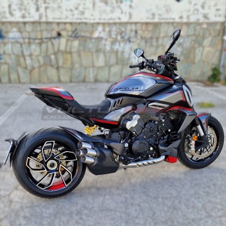 Complete sticker kit with new design - Ducati Diavel V4