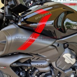 Kit d’autocollants Stripes - Ducati Diavel réservoir V4