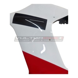 Custom design carbon windscreen compatible with Ducati Panigale V4