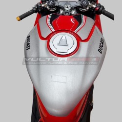 Custom decorative elements for Ducati Panigale V4 tank