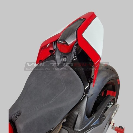 Customized carbon fiber center pad for Ducati Panigale and Streetfighter V4 / V4S