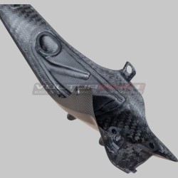 Paneles laterales de fibra de carbono debajo de la cola - Ducati Panigale V4