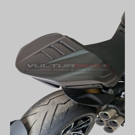 Housse de selle en carbone avec rainures - Ducati Diavel V4