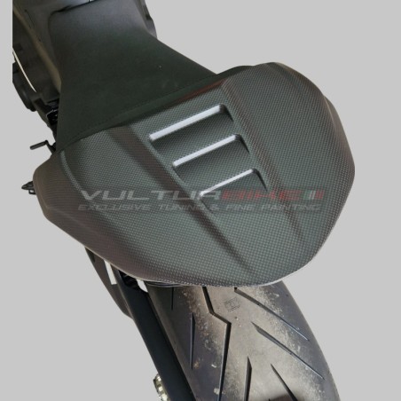 Coperchio sella in carbonio con scanalature - Ducati Diavel V4
