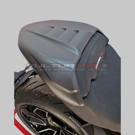 Housse de selle en carbone avec rainures - Ducati Diavel V4