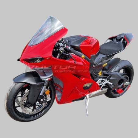 Cola de fibra de carbono con tricolor para Ducati Panigale y Streetfighter V4