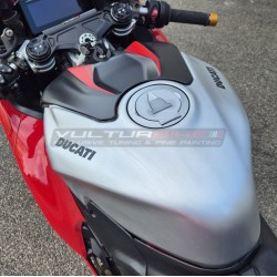 Brushed aluminium effect carbon tank cover - Ducati Panigale V4 / V4S & Streetfighter V4 / V4S