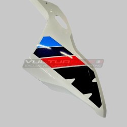 Complementary adhesive graphics for windshield - BMW S1000RR