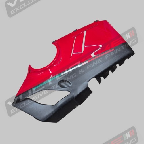 Carénages inférieure carbone personnalisée pour l’échappement Akrapovic - Ducati Panigale V4 2018 / 2024
