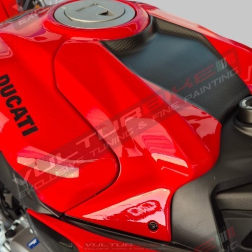 Cache avant du réservoir en carbone personnalisé - Ducati Panigale et Streetfighter V2 / V2S