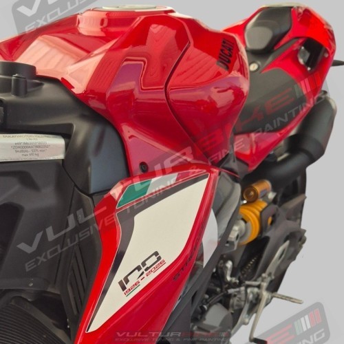 Pegatinas de carenados lateral tricolor "Centenario Ducati" – Streetfighter V2 (2025-2026)