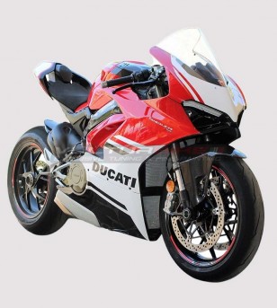 Carbon fiber fairing with no extractors - Ducati Panigale V4 / V4S