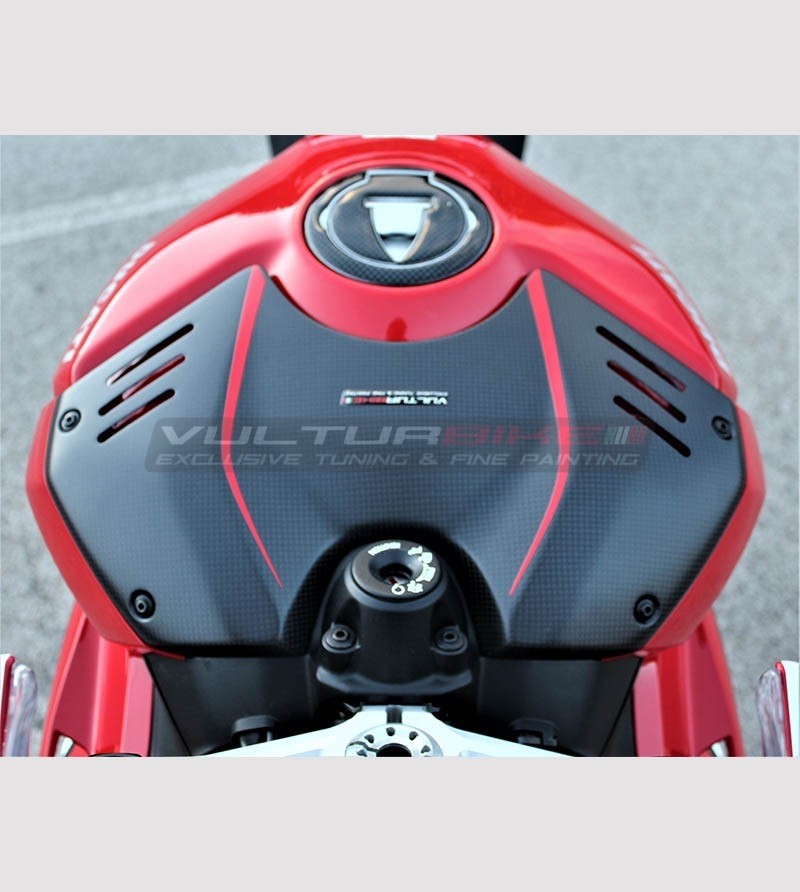 Custom carbon tank cover - Ducati Panigale V4 / V4S / V4R