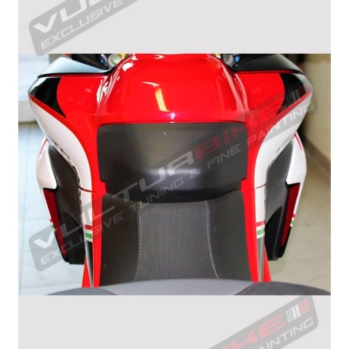 Stickers' kit for Ducati Multistrada 950/1200 DVT design Lucky Explorer